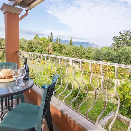 Nina's Corfu Gazátika